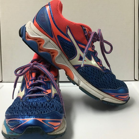 Womens MIZUNO Wave Inspire 13 Running Shoe, SZ 7 - Picture 2 of 5